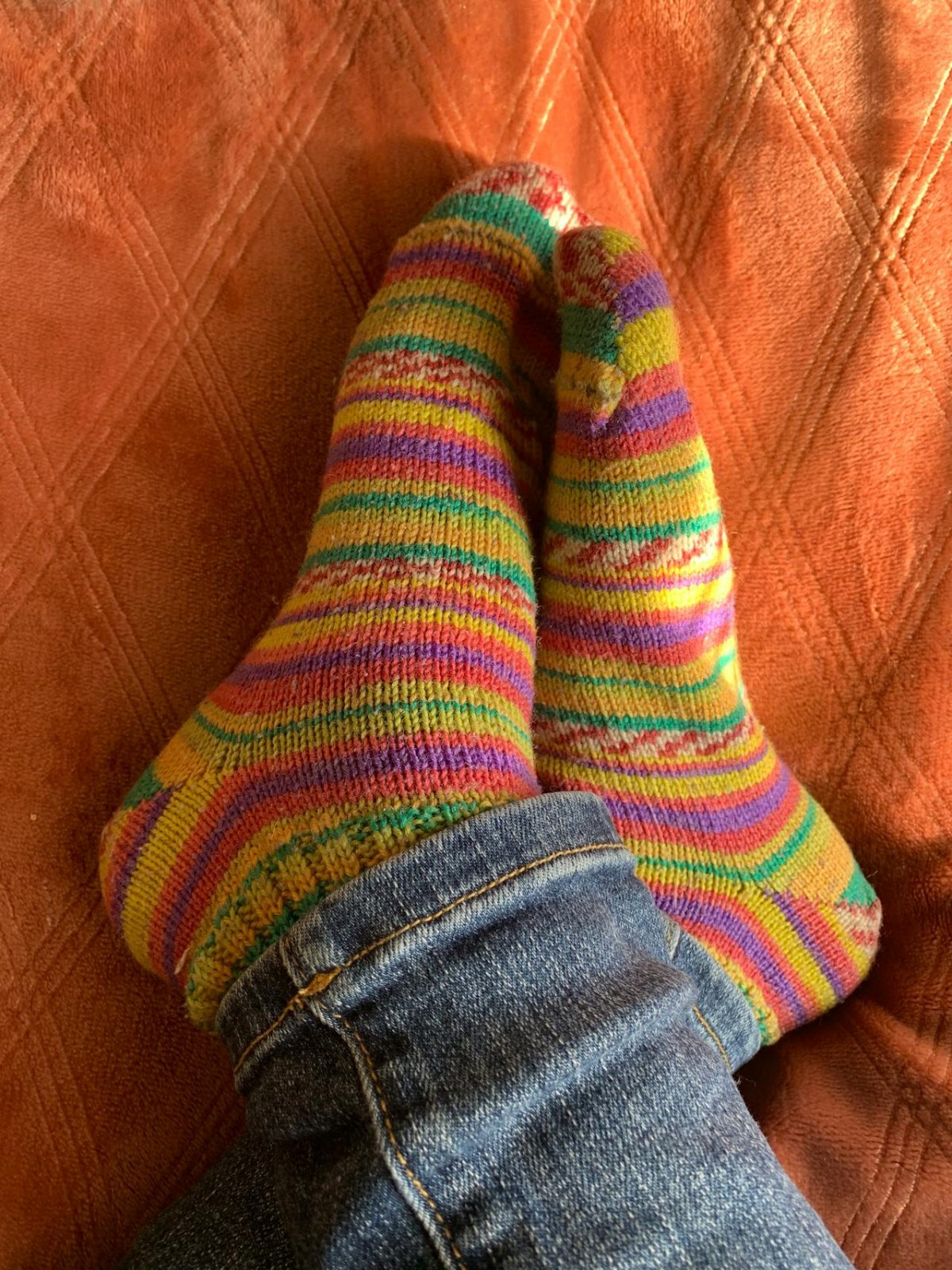 Socks on a Knitting Machine — How to Knit Them and Where to Finish by Hand