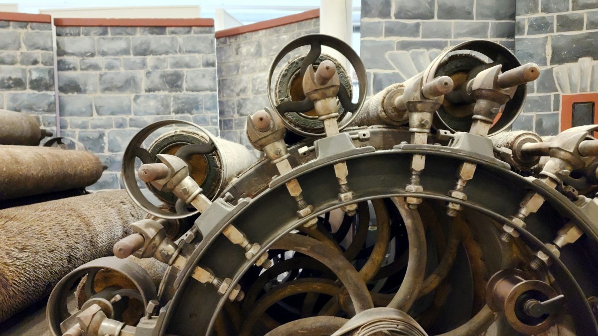 Cardação de lã (carding) — preparação das fibras para fiar